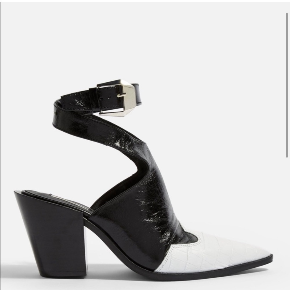 Top shop white and‎ black leather pointy toe, ankle strap, western style